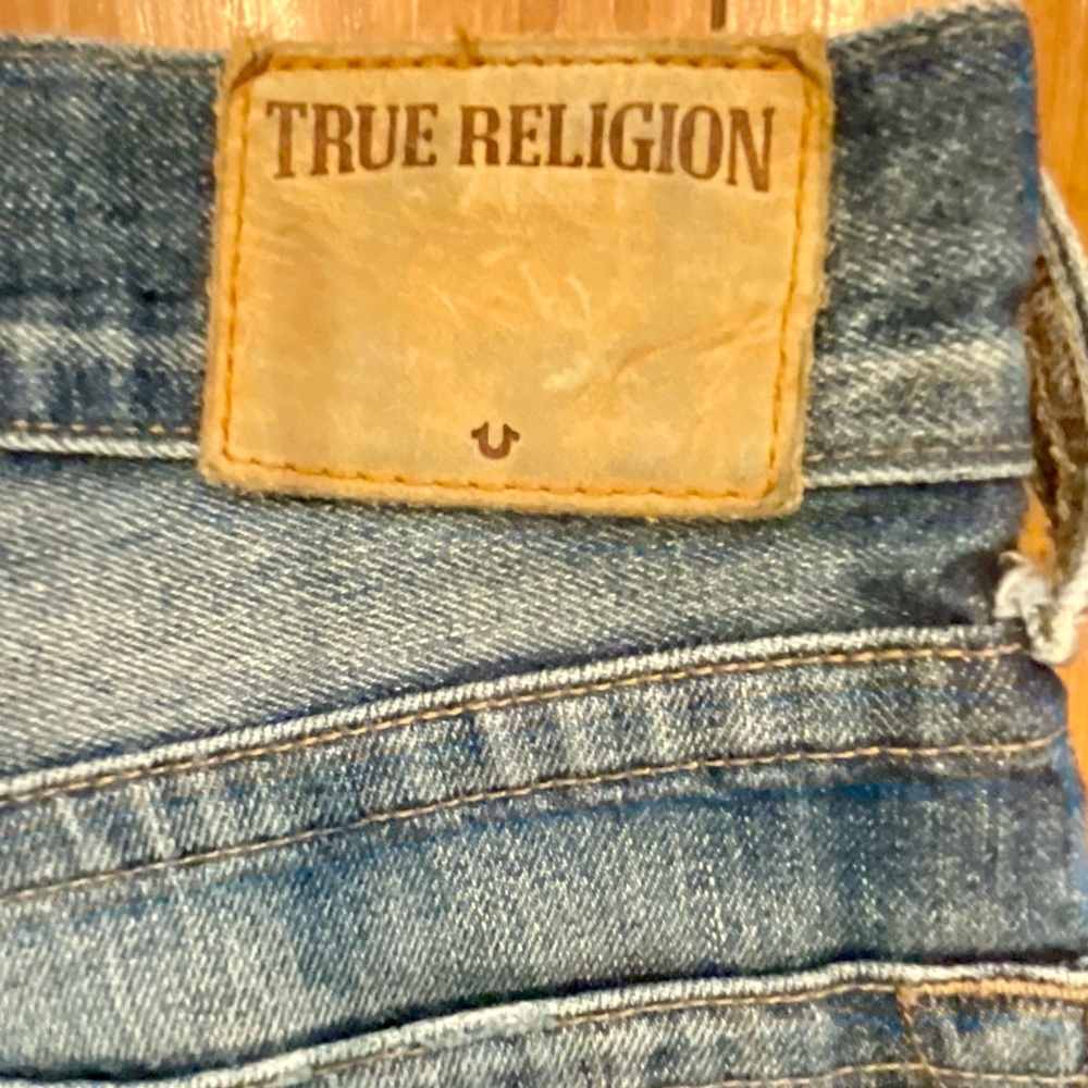 True Religion jeans size 28 DEAN tapered button down